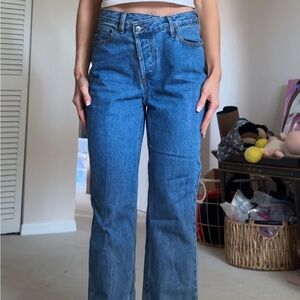 Crossover straight leg jeans